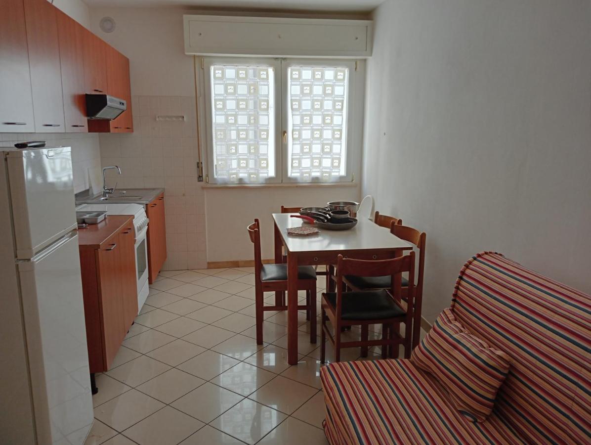 Appartamenti Carlotta Rímini Exterior foto