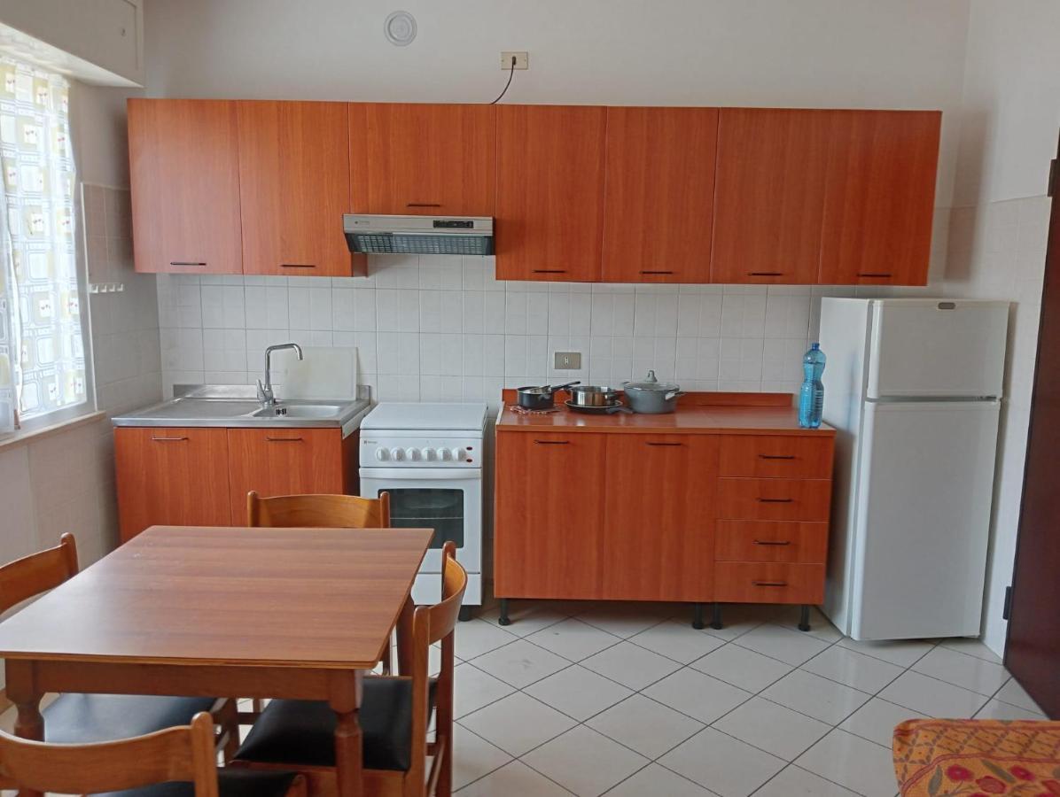 Appartamenti Carlotta Rímini Exterior foto