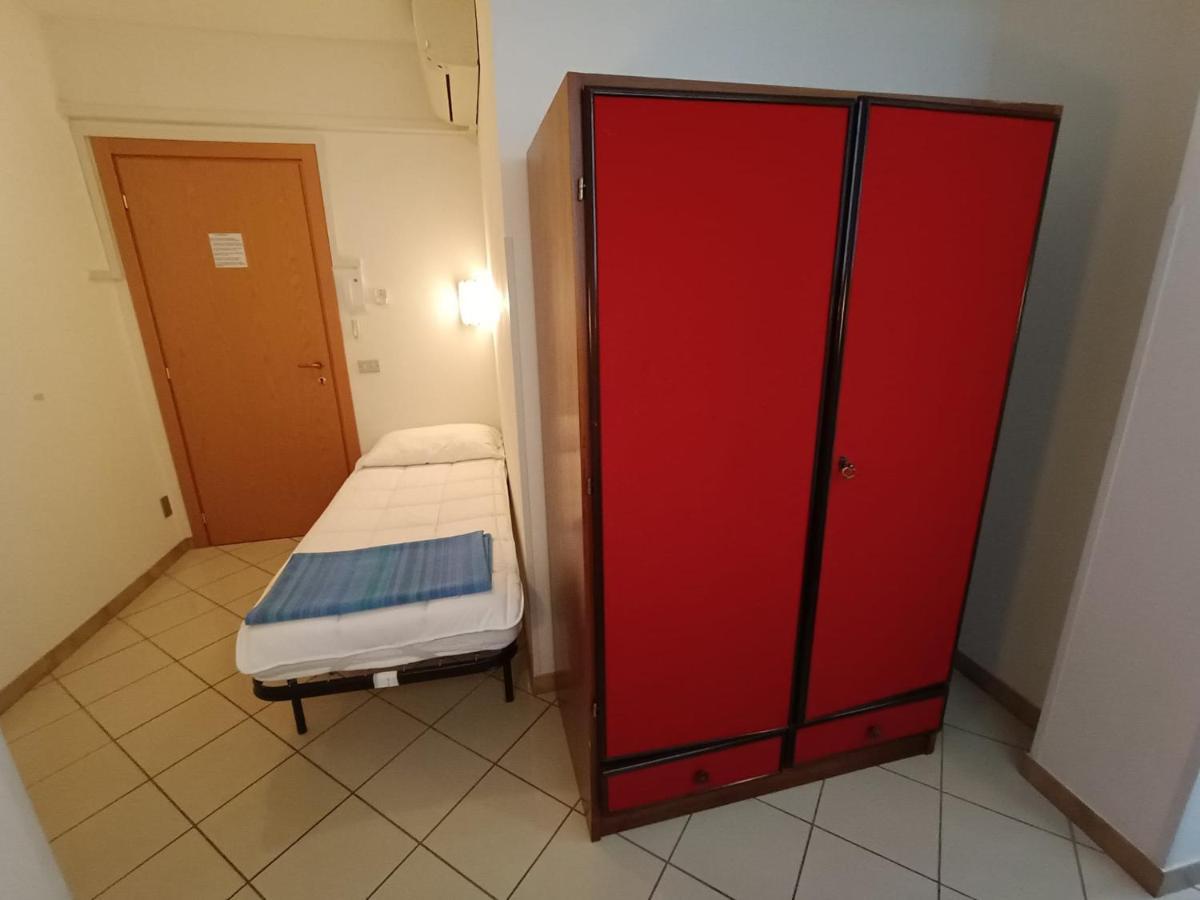 Appartamenti Carlotta Rímini Exterior foto